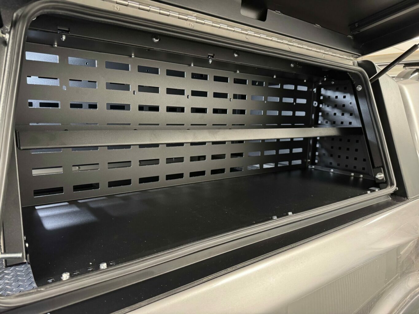 GearMate Gullwing Rack | Aluminium Hardtop Storage System - Image 7